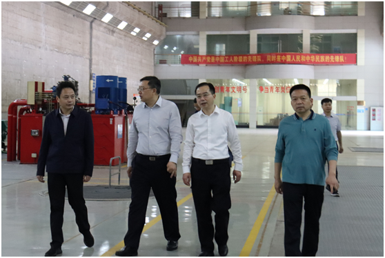 省國資委黨委委員、副主任毛育新帶隊赴湖南發(fā)展株洲航電分公司開展安全生產(chǎn)督查